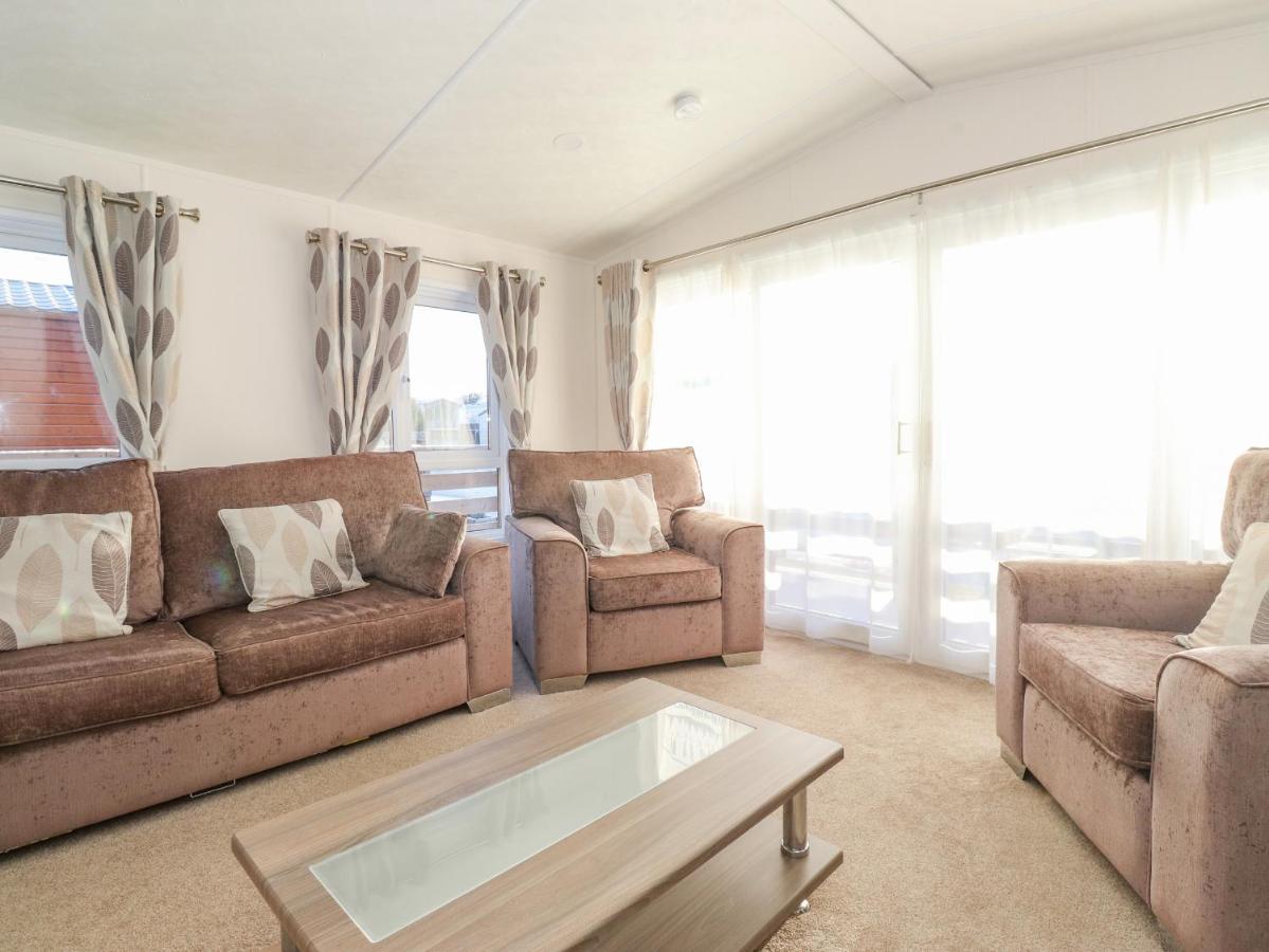 Aquila Villa Morpeth Exterior photo